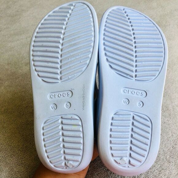 Crocs Women’s White Getaway Strappy Sandal Flip Flops - Picture 8 of 9